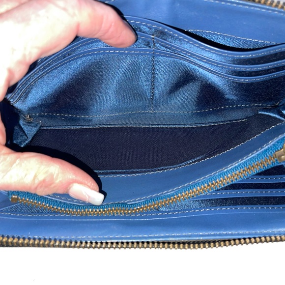 COPY - ✨✨Burberry Blue Label Japan Exclusive Zip up Wallet✨✨ - Picture 10 of 12